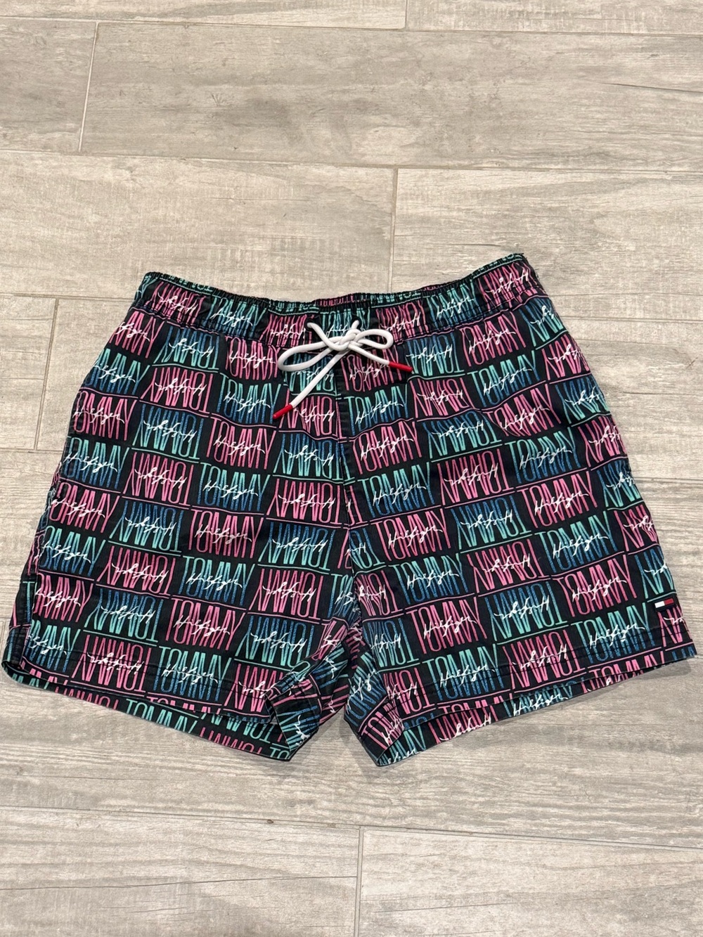 Tommy Hilfiger Small Men’s Swim Shorts Trunks All Over Script 90s Vintage Print